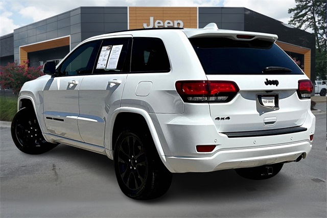 2021 Jeep Grand Cherokee Laredo X photo 4