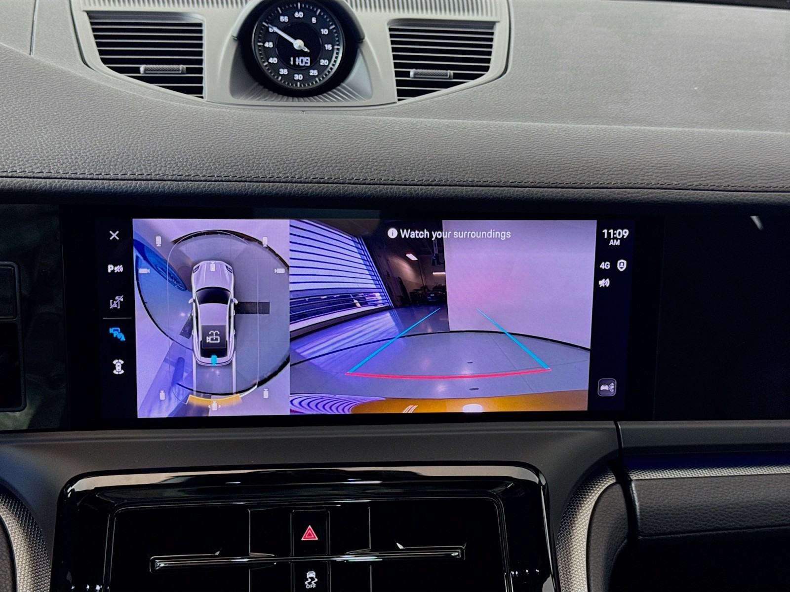 2025 Porsche Panamera 4 photo 18