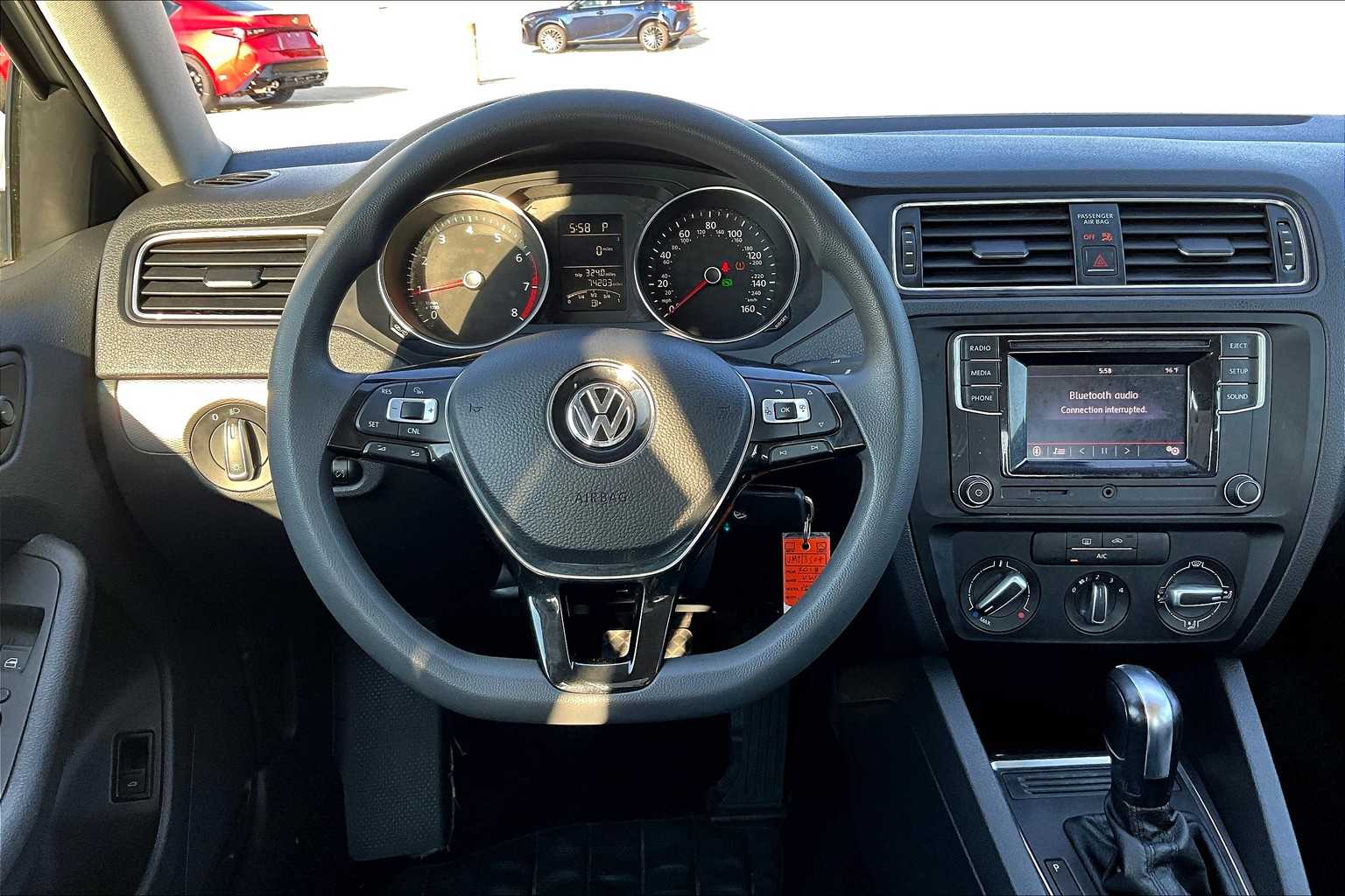 2018 Volkswagen Jetta 1.4T S photo 5