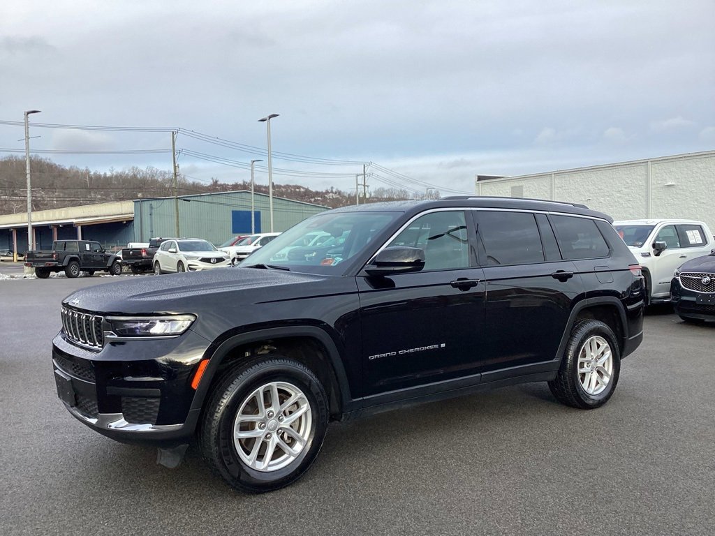 2023 Jeep Grand Cherokee L Laredo's photo