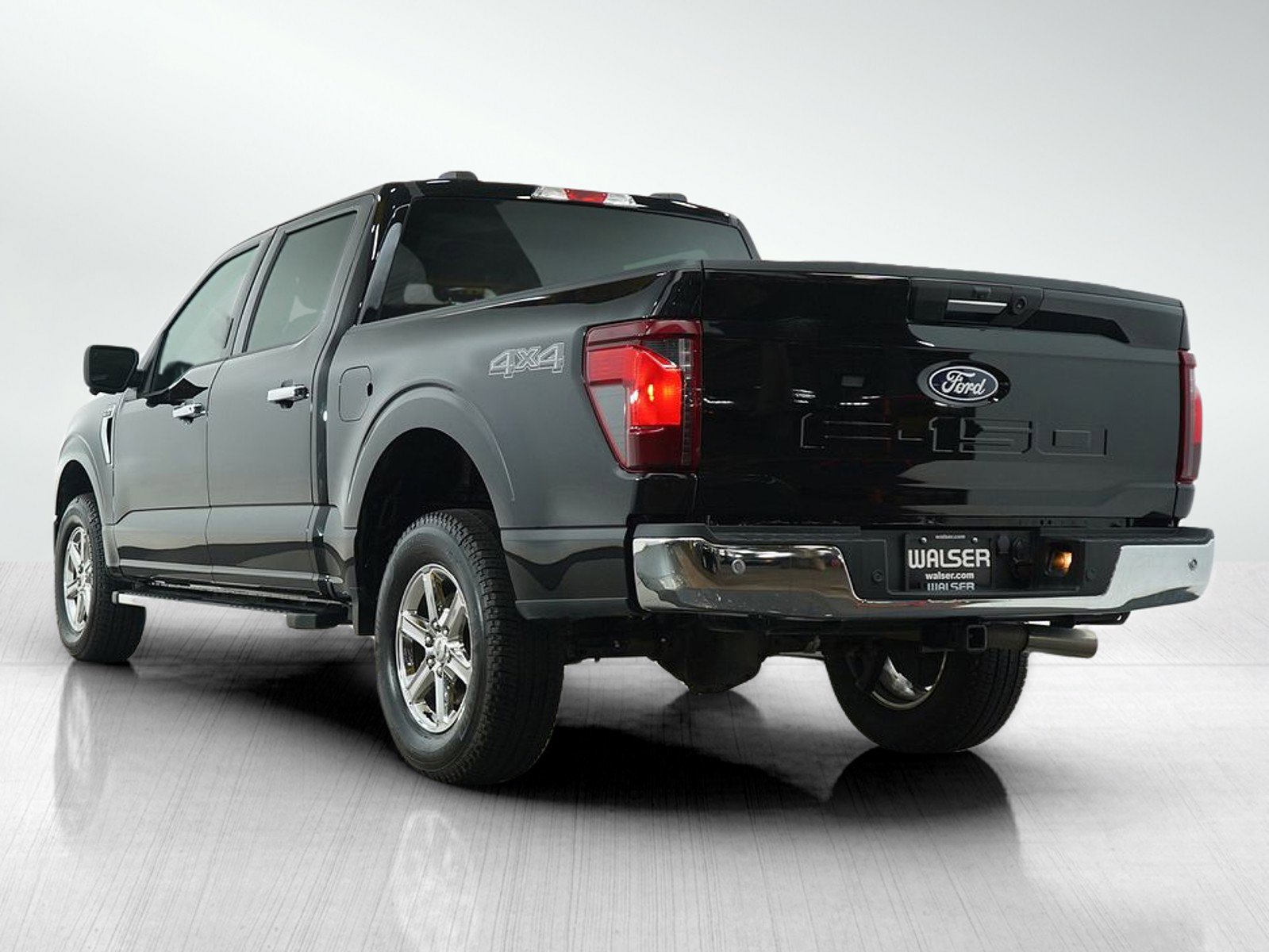 2024 Ford F-150 XLT photo 2