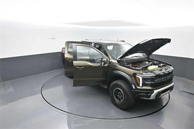 2025 Ford F-150 Raptor photo 31