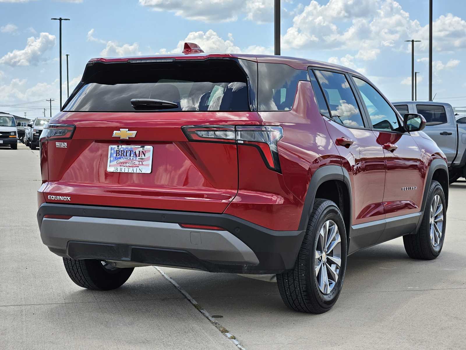 2025 Chevrolet Equinox LT photo 4