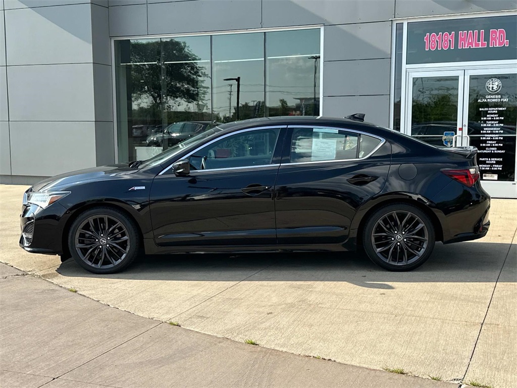 2022 Acura ILX Premium A-Spec photo 2