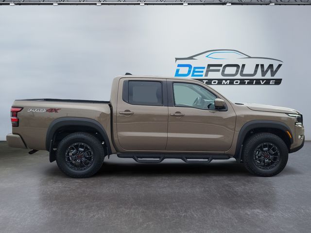 2023 Nissan Frontier Crew Cab PRO-4X photo 2