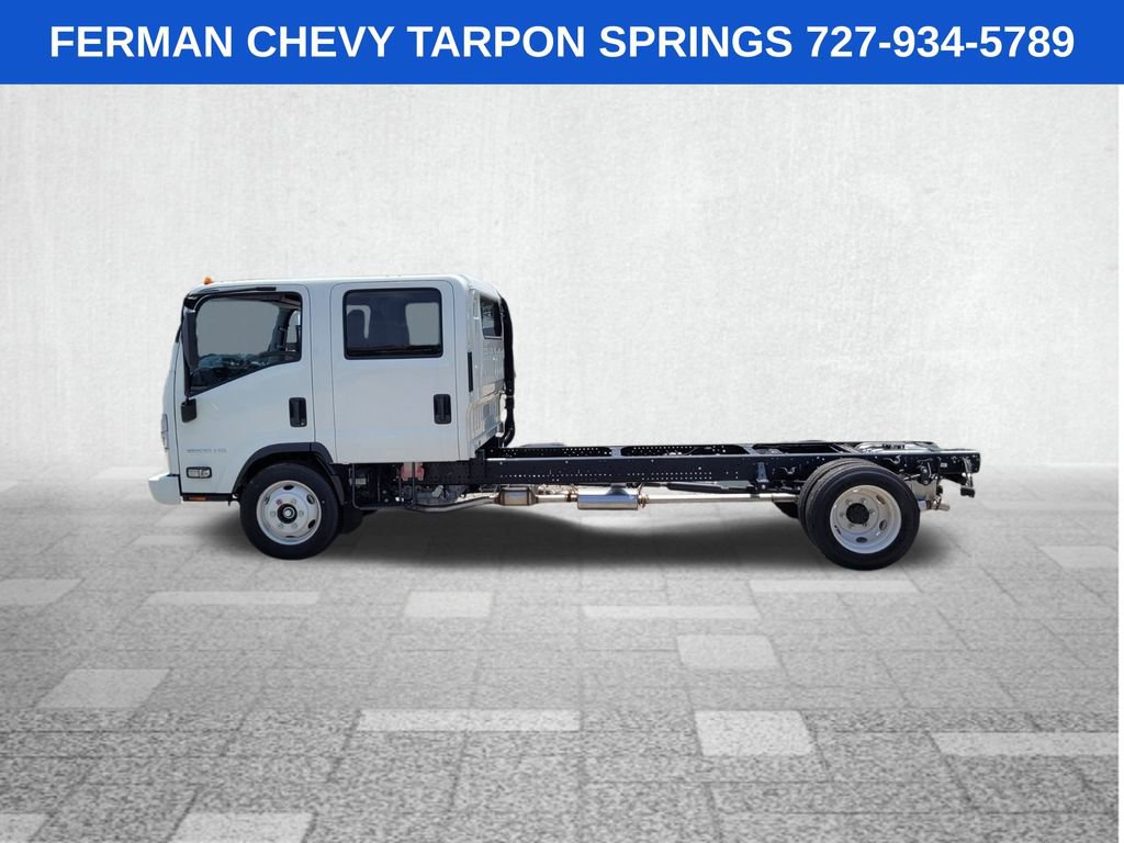 2024 Chevrolet Silverado photo 4