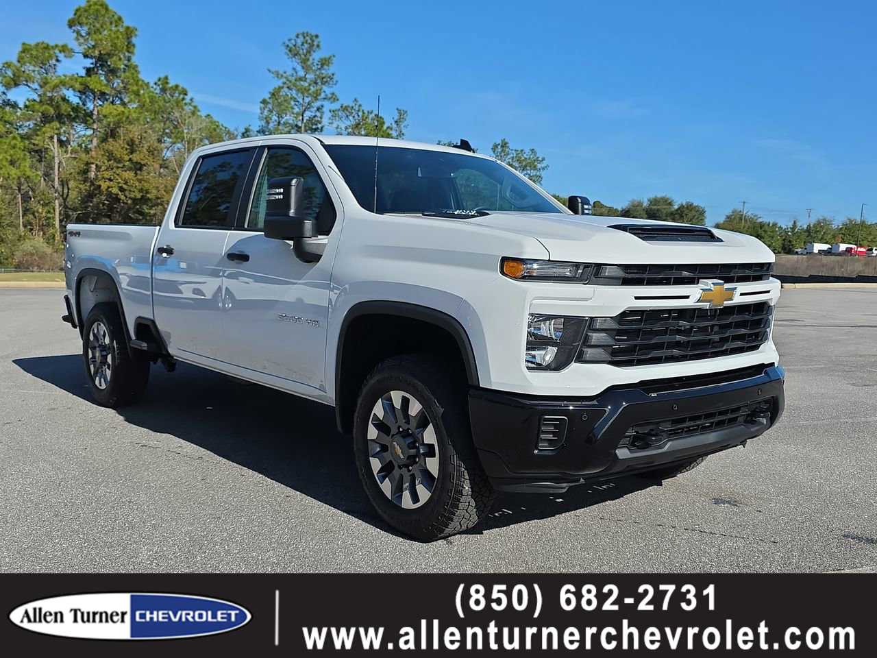 2026 Chevrolet Silverado HD Custom's photo