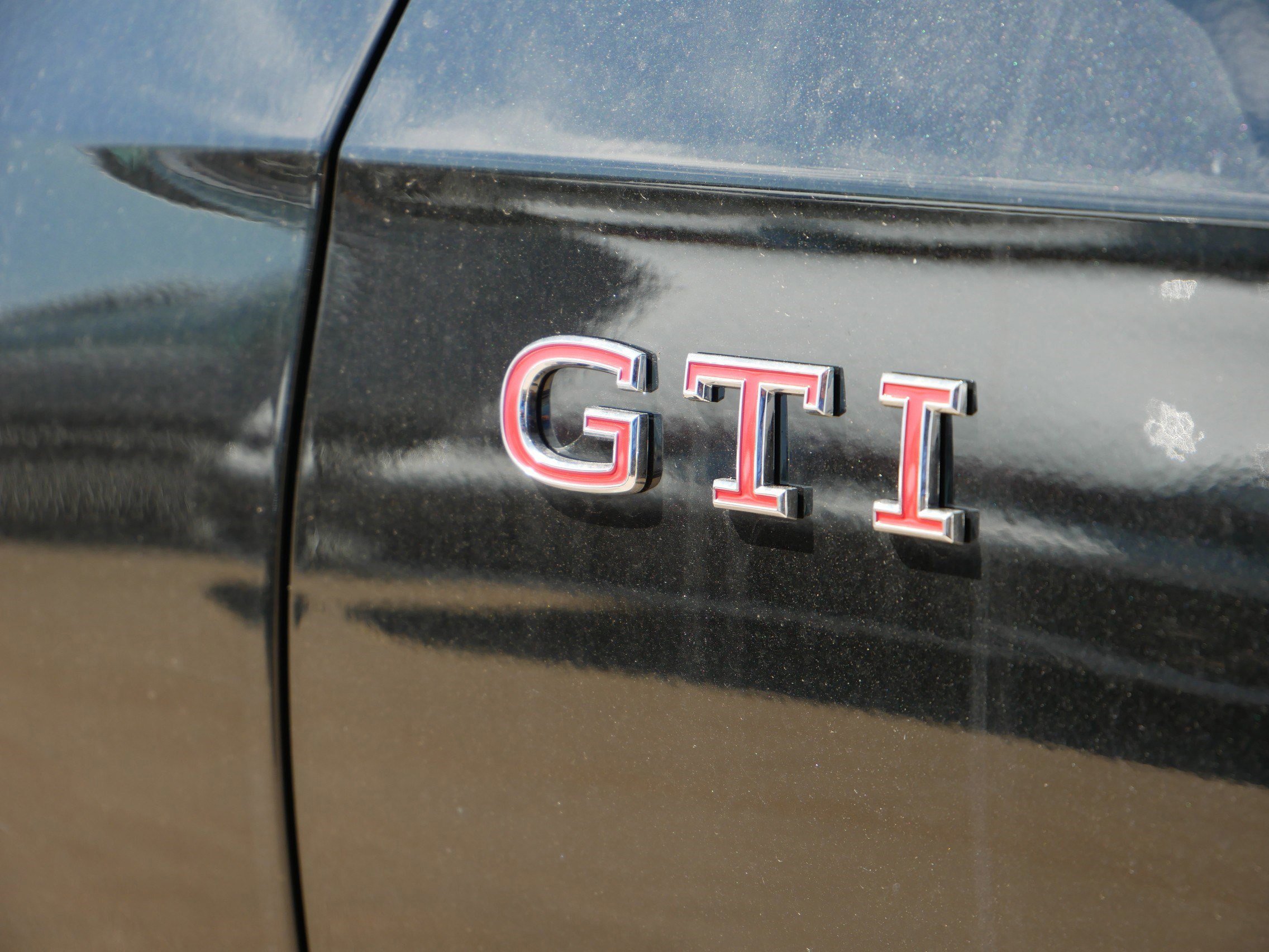 2025 Volkswagen Golf GTI SE photo 4