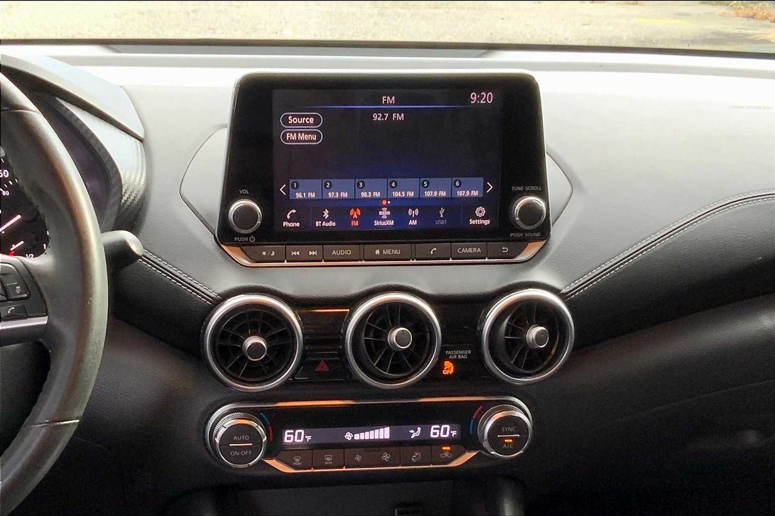 2021 Nissan Sentra SV photo 6