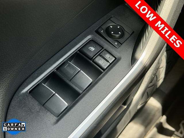 2019 Toyota RAV4 Hybrid Limited photo 3