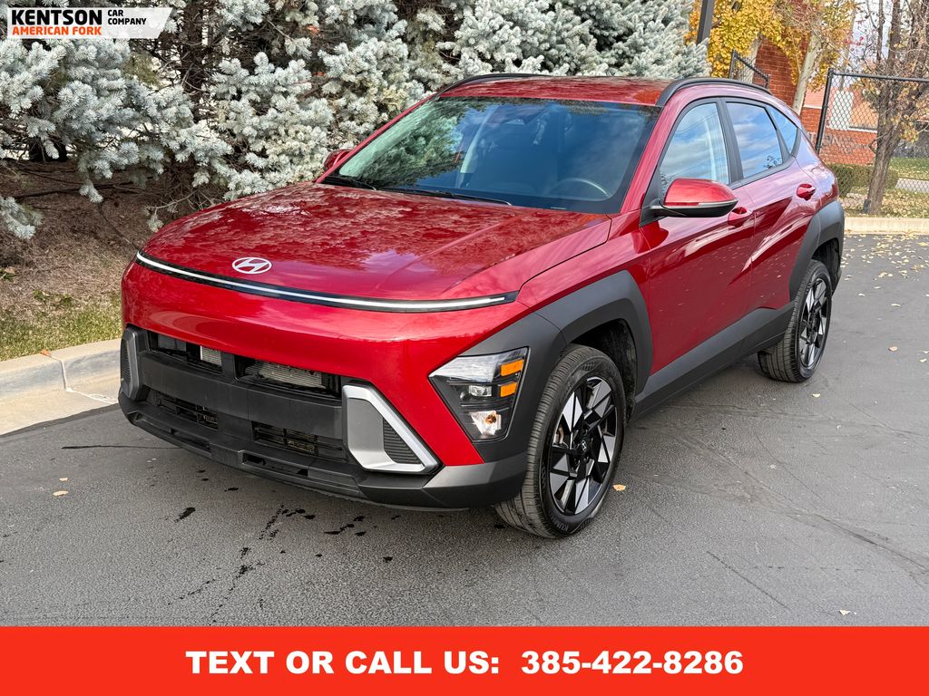 2025 Hyundai Kona SEL photo 3