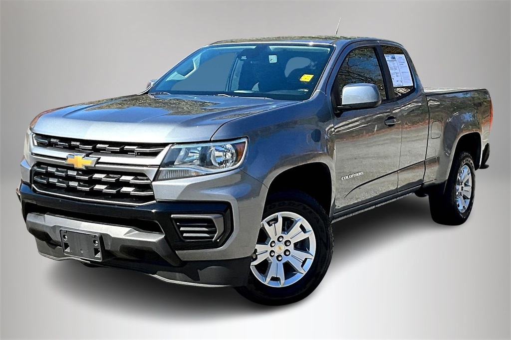 2022 Chevrolet Colorado LT photo 2