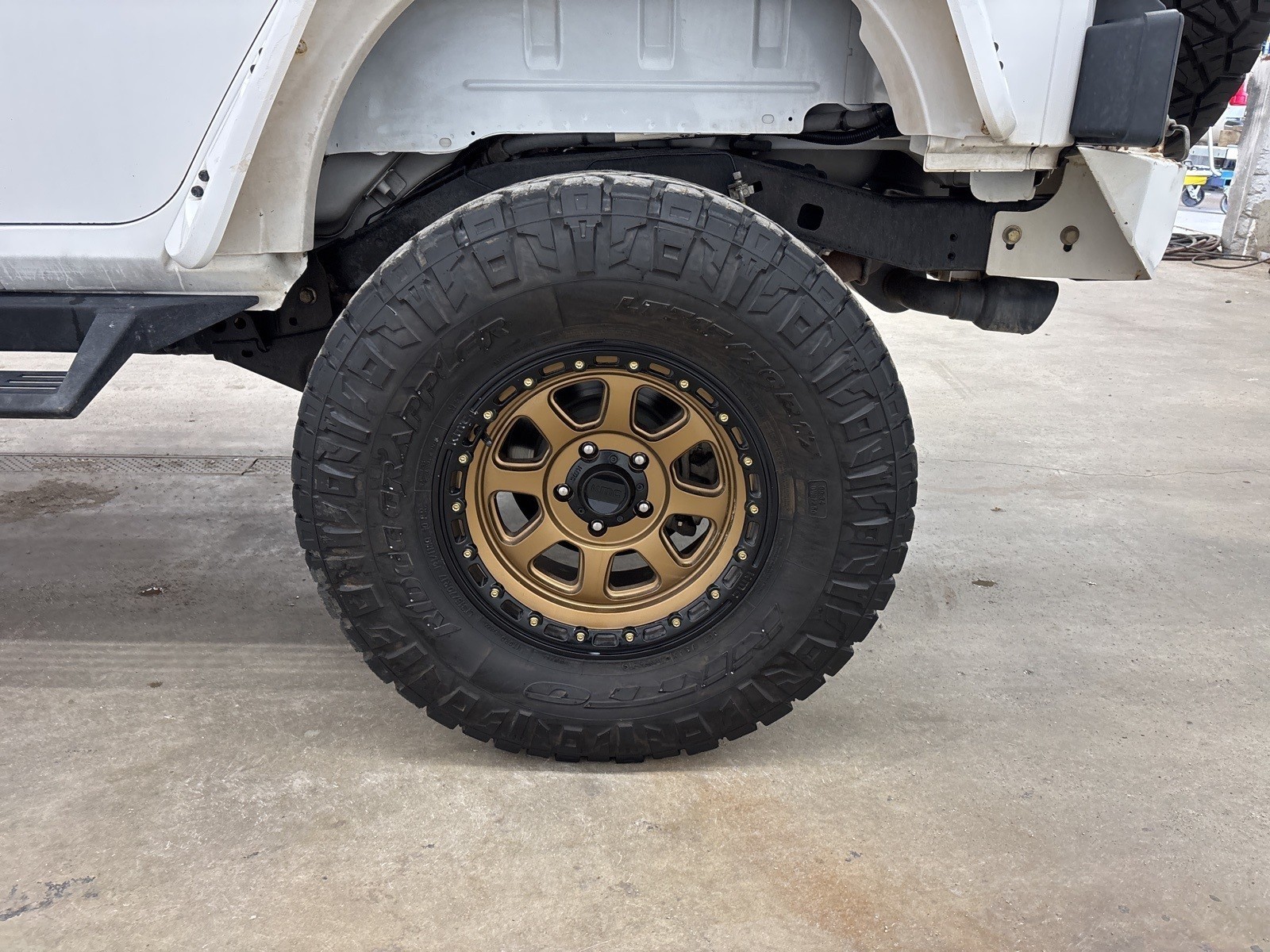 2016 Jeep Wrangler Unlimited Rubicon photo 28