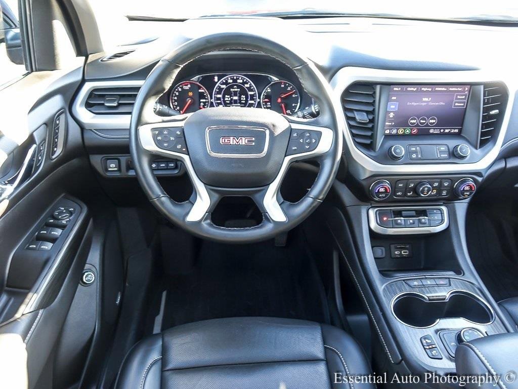 2023 GMC ACADIA - Image 14