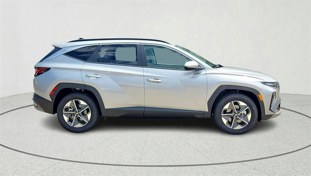 2025 Hyundai Tucson SEL photo 14