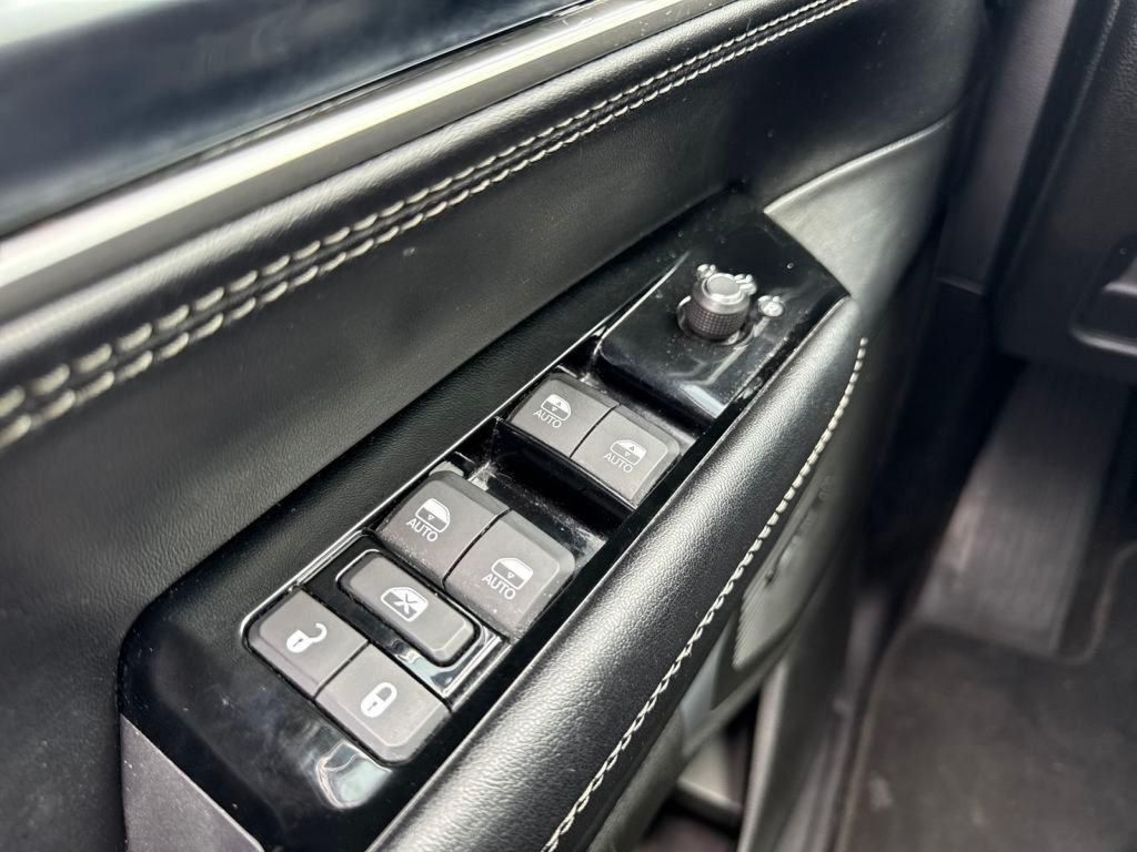 2023 Jeep Wagoneer Base photo 13