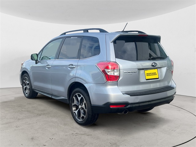 2014 Subaru Forester 2.0XT Premium photo 3