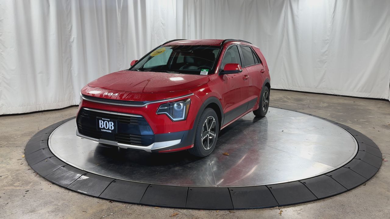 2025 Kia Niro EX photo 3