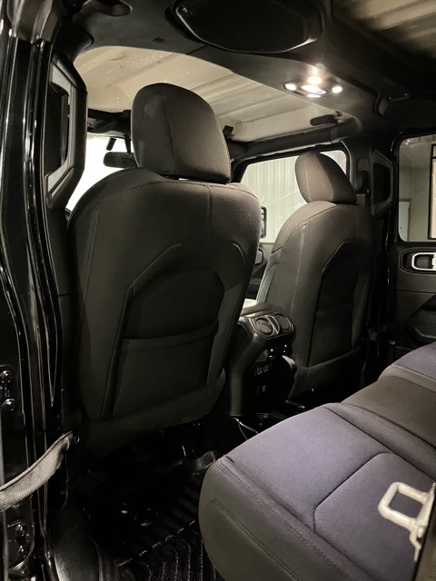 2021 Jeep Gladiator Overland photo 7