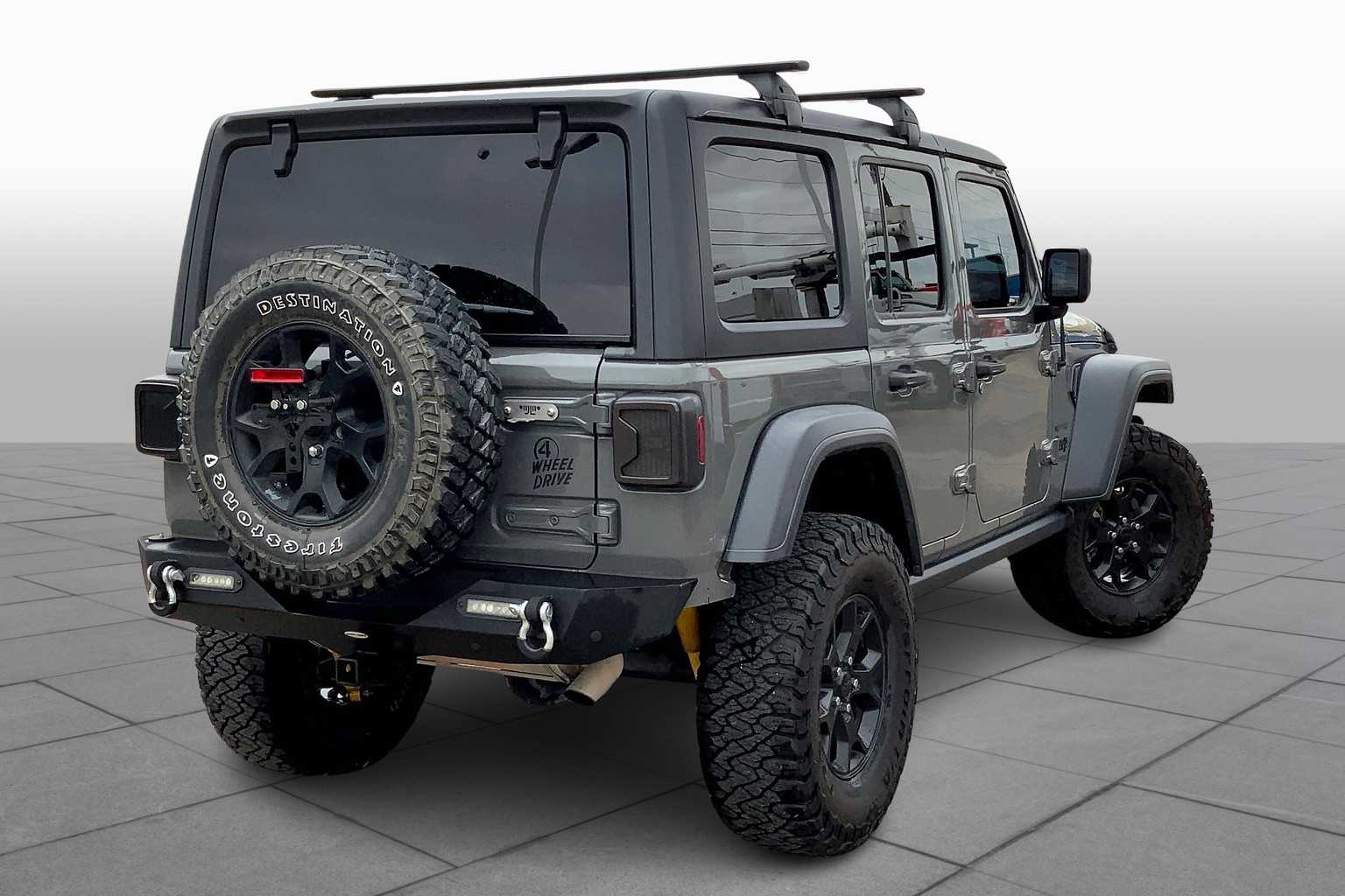 2020 Jeep Wrangler Unlimited Willys photo 12
