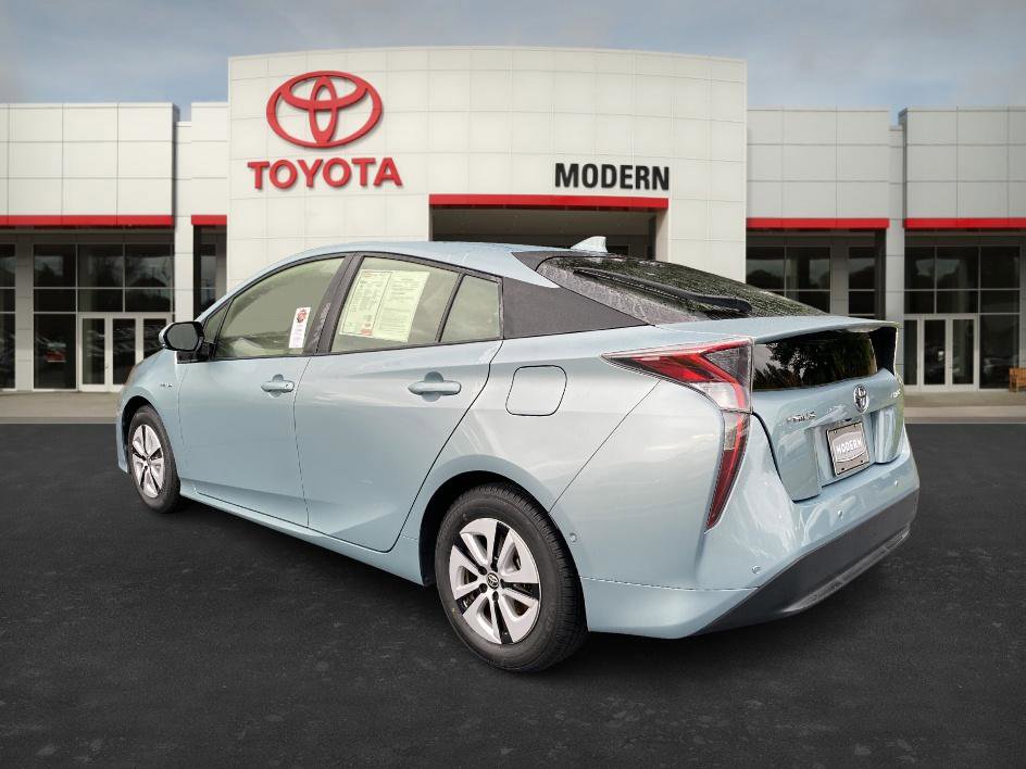 2018 Toyota Prius Two photo 3