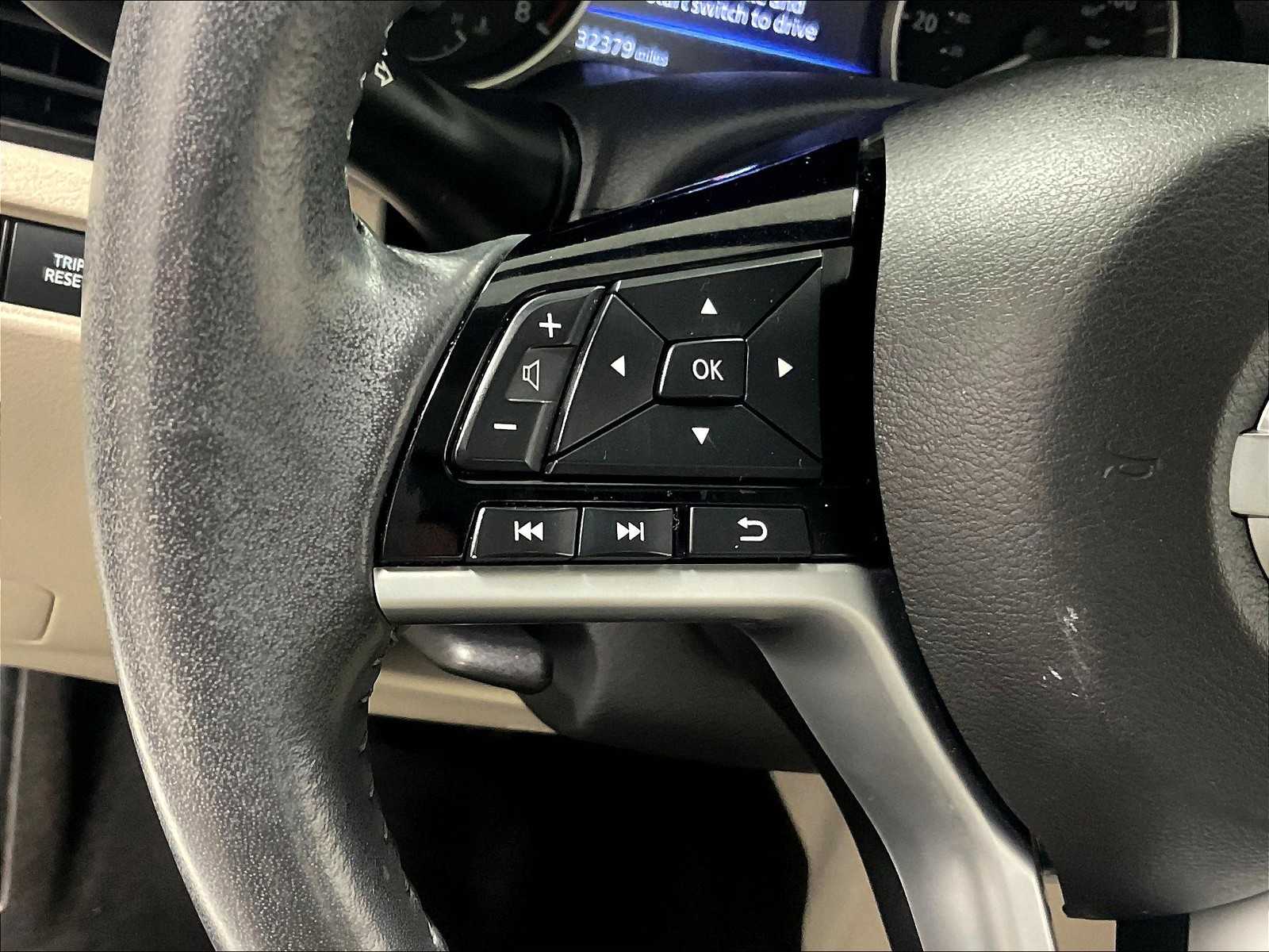 2021 Nissan Altima 2.5 SV photo 22