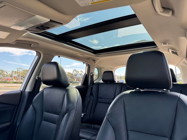 2021 Nissan Rogue SL photo 14