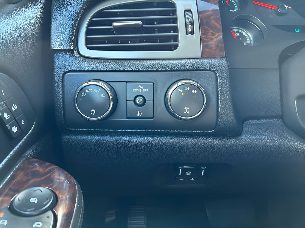 2012 Gmc Sierra Denali photo 16