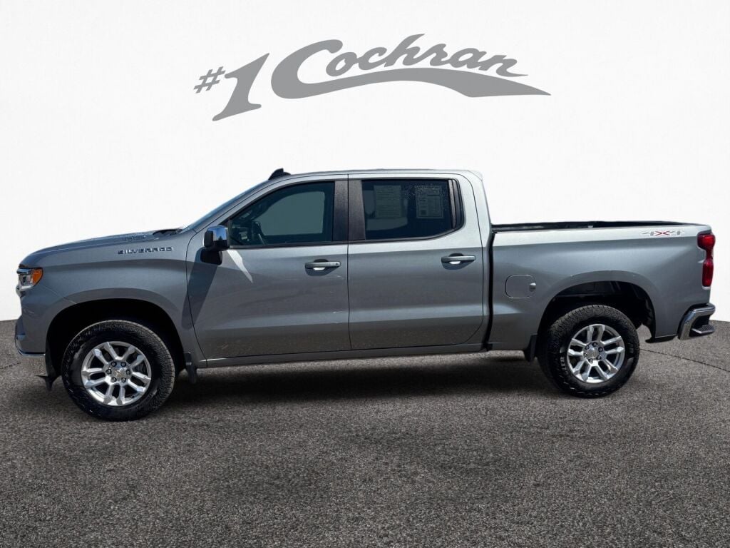 2024 Chevrolet Silverado 1500 LT photo 4