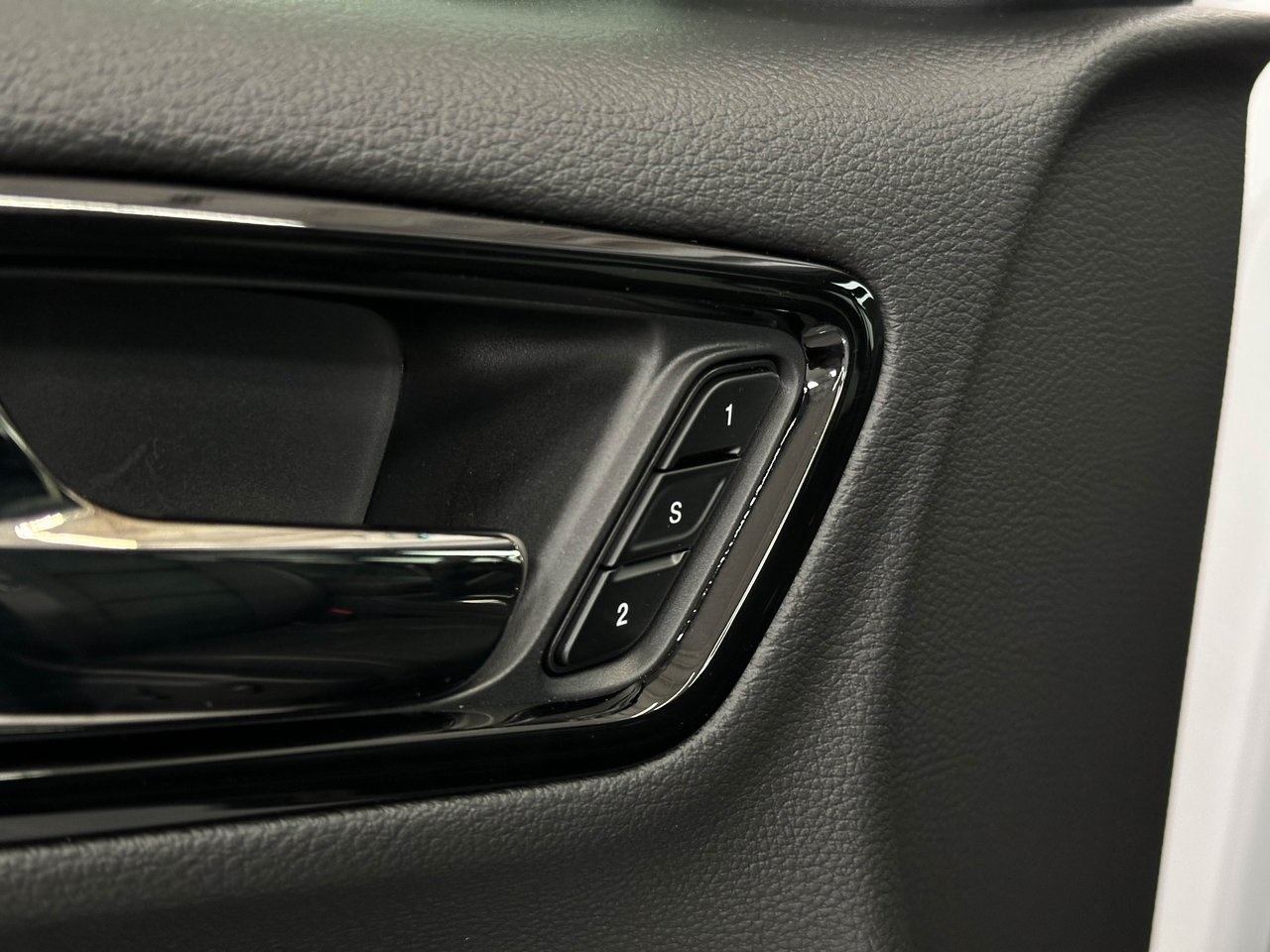 2025 Dodge Durango R/T Plus photo 27
