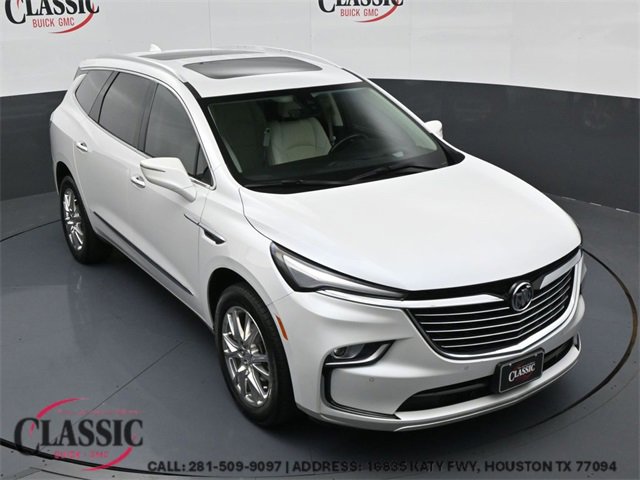 2023 Buick Enclave Premium's photo