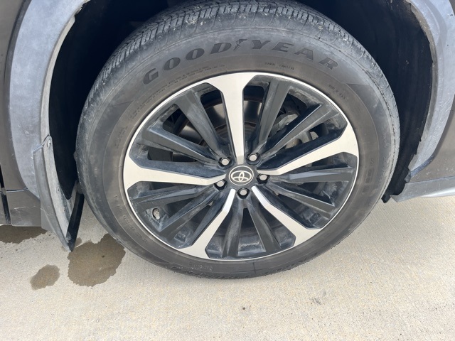 2022 Toyota Highlander XSE photo 10