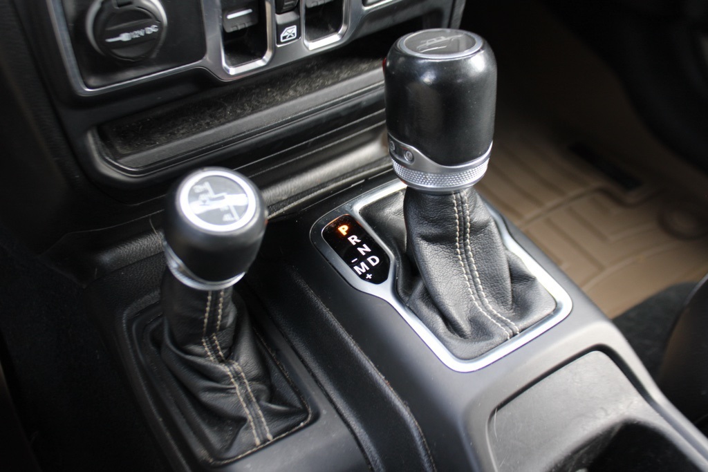 2020 Jeep Gladiator Overland photo 11