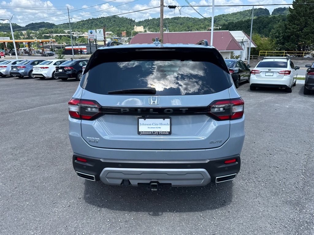 2023 Honda Pilot Elite photo 3