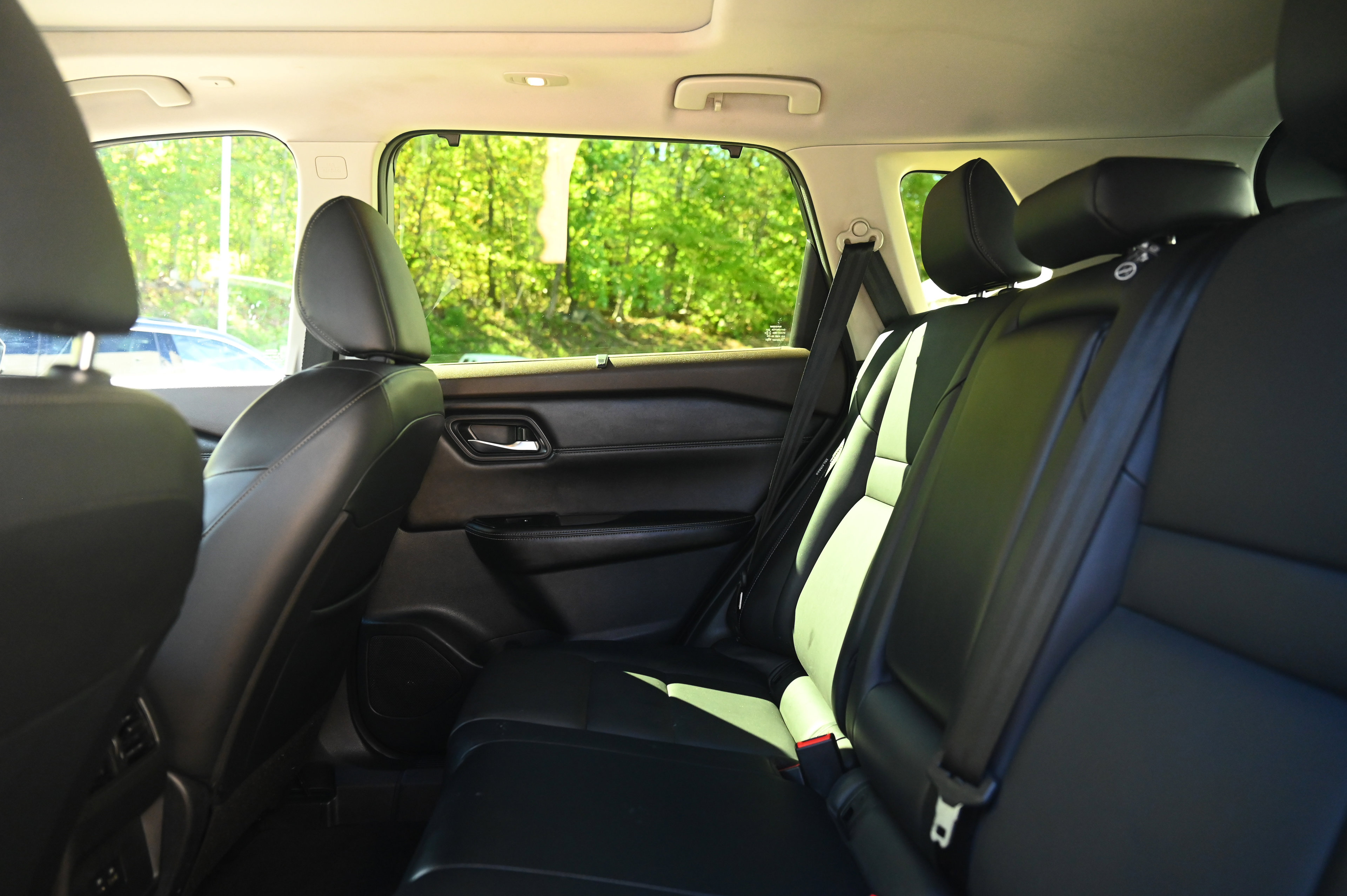 2023 Nissan Rogue SV photo 20