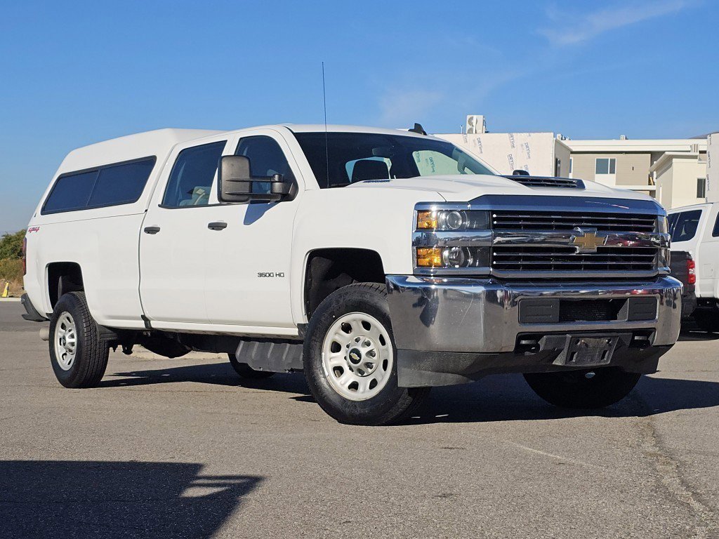2018 Chevrolet Silverado 3500HD Work Truck photo 2
