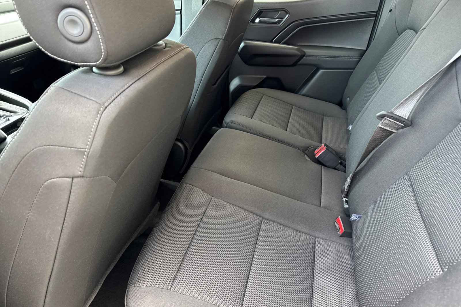 2025 Chevrolet Colorado Work Truck LT photo 12