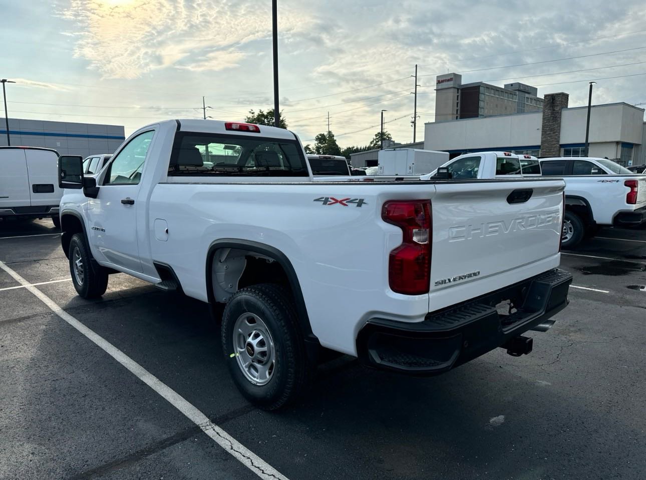 2024 Chevrolet Silverado 2500HD photo 2