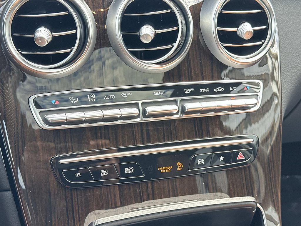 2022 Mercedes Benz GLC 300 Coupe photo 37