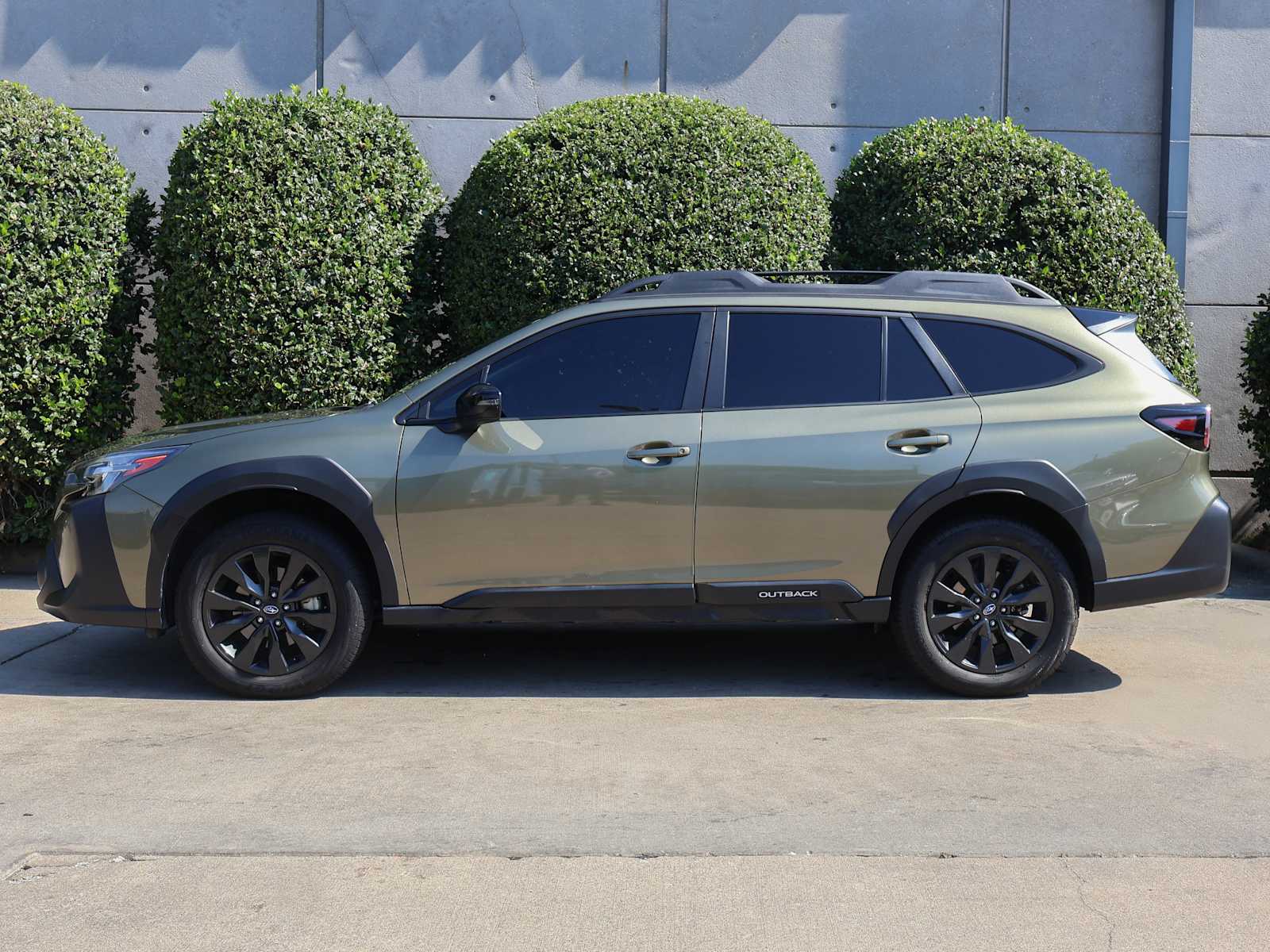 2023 Subaru Outback Onyx Edition photo 4