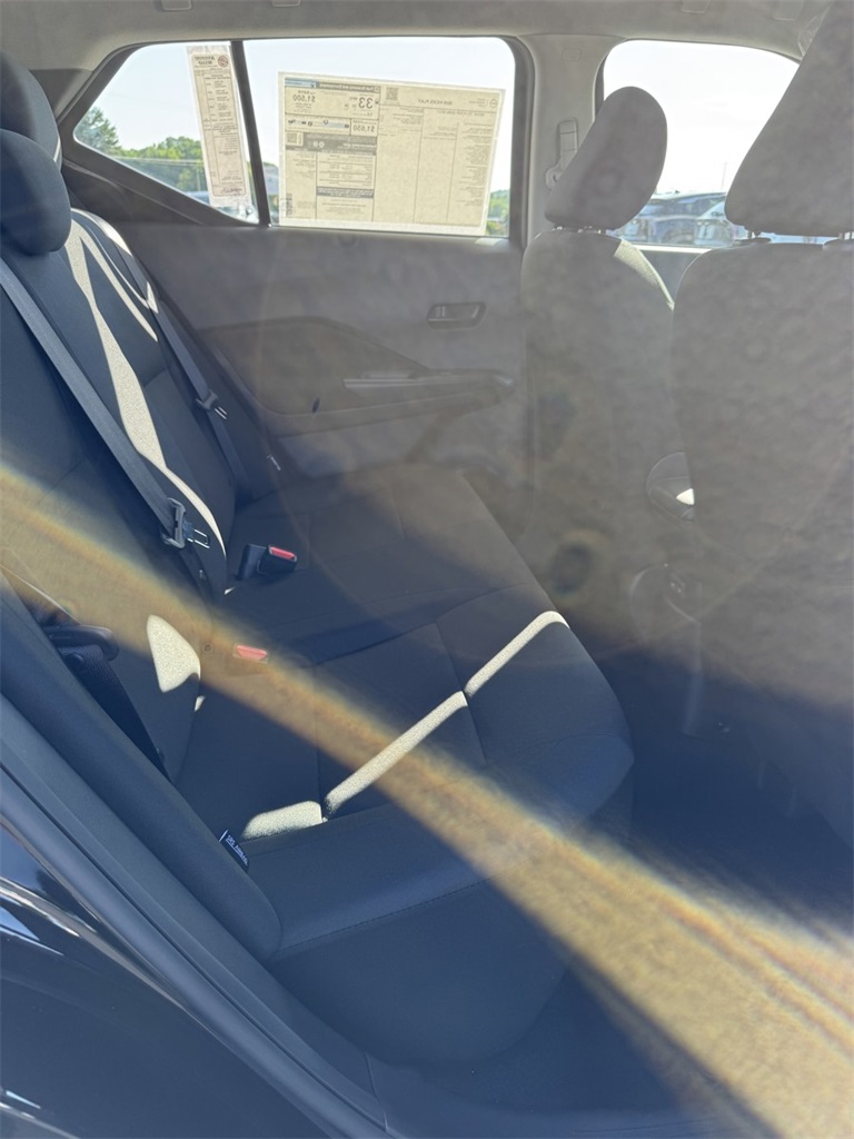 2025 Nissan Kicks Play S photo 17