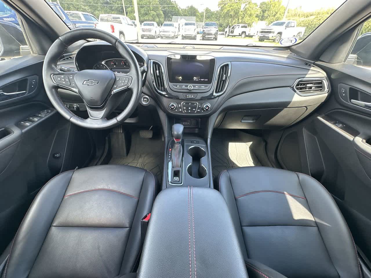 2022 Chevrolet Equinox RS photo 2