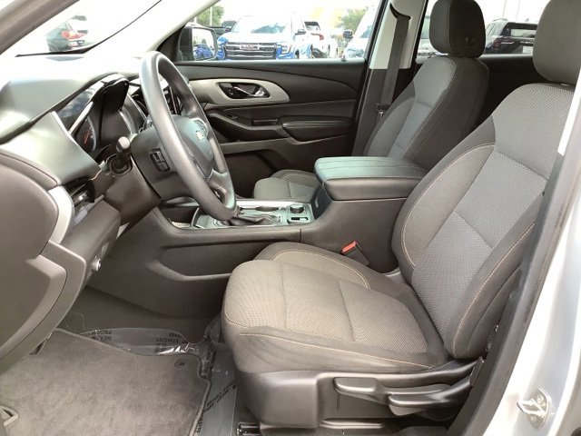 2021 Chevrolet Traverse LS photo 12