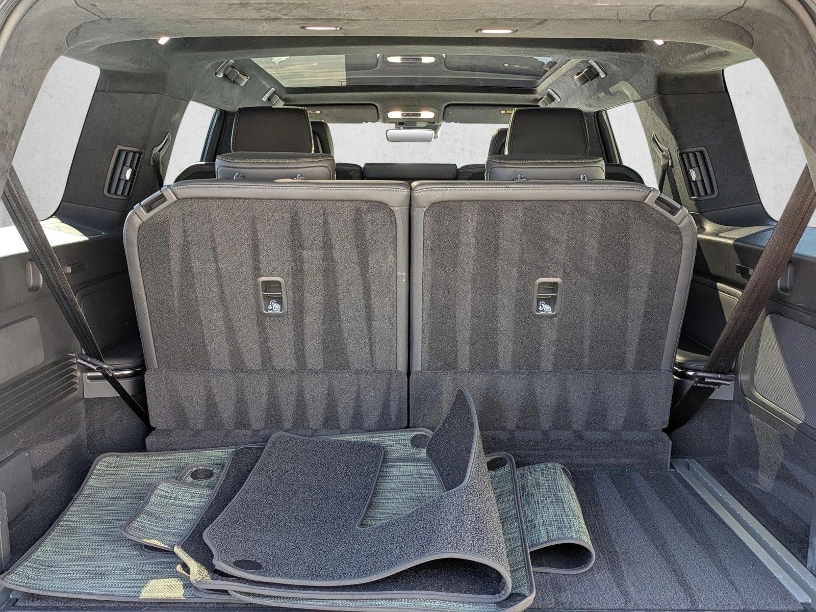 2023 Rivian R1S Adventure photo 6