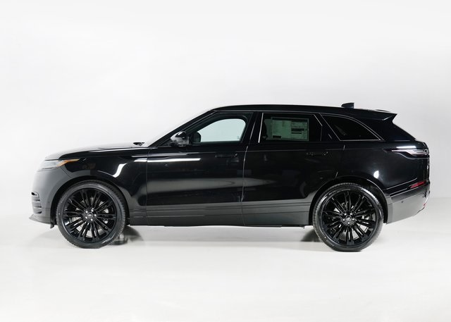 2026 Land Rover Range Rover Velar SE photo 5