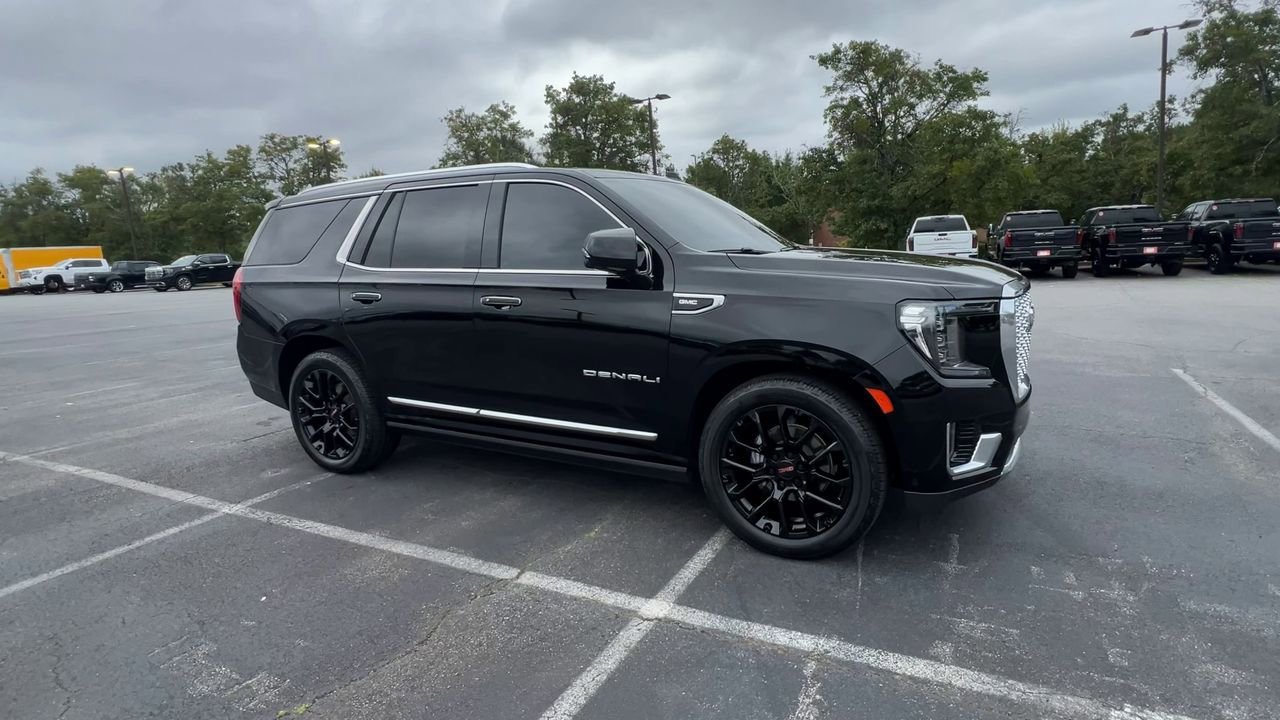 2023 Gmc Yukon Denali photo 2