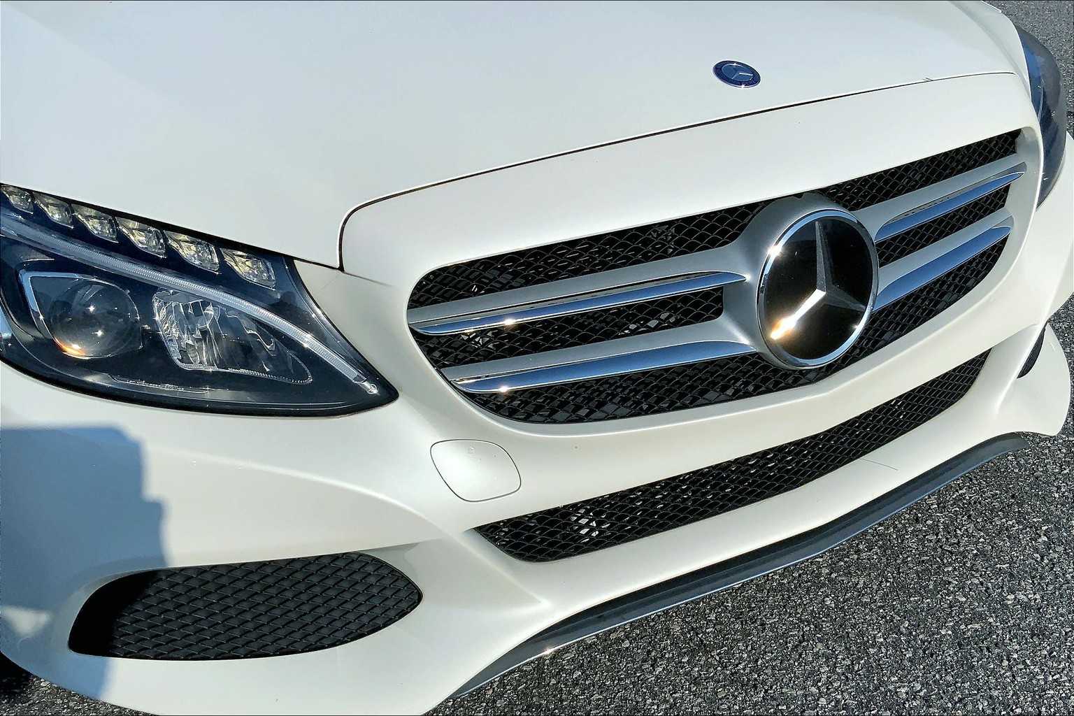 2015 Mercedes Benz C 300 4MATIC photo 24