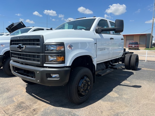 2024 Chevrolet Silverado 4500 Medium Duty Chassis Cab Work Truck's photo