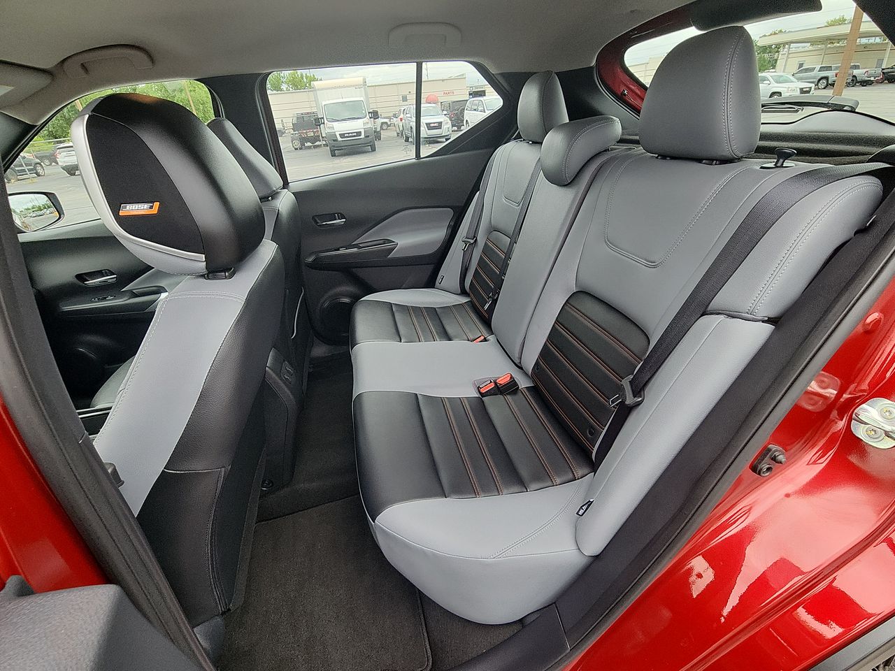 2024 Nissan Kicks SR photo 21