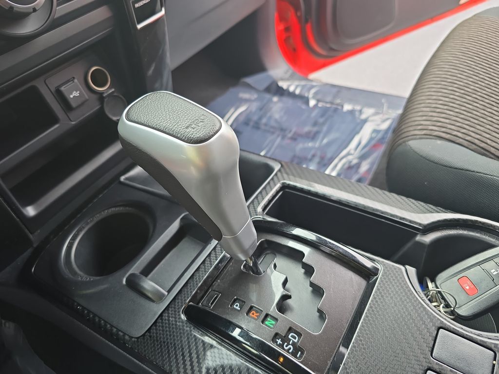 2024 Toyota 4Runner TRD Off-Road photo 23